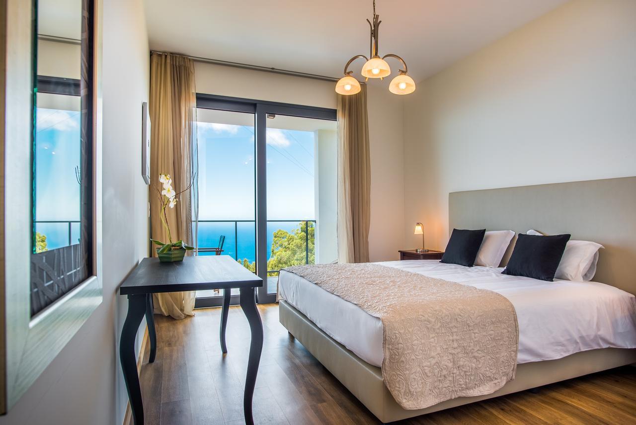 Villa Enjoy - By Lovelystay Lombo da Velha Exterior photo